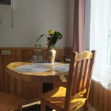 Apartmán Domek U Halinki Malbork Exteriér fotografie